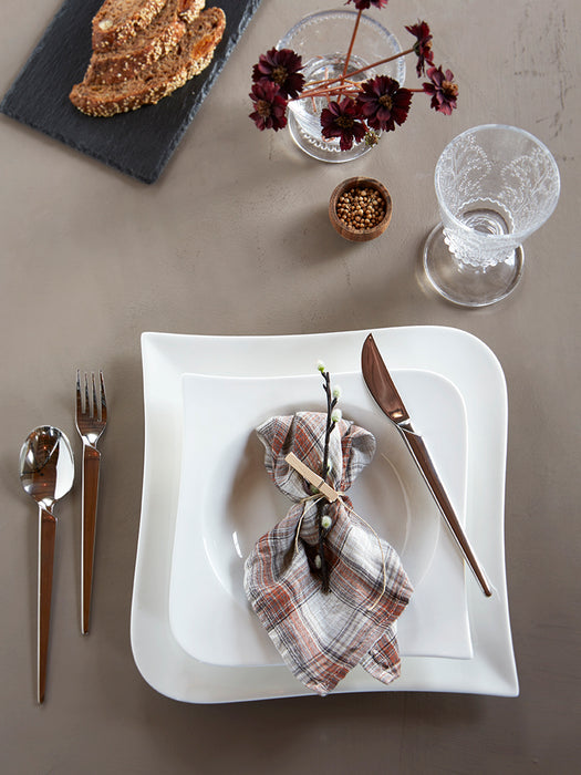 Hvit Lilje middagstallerken 4 stk